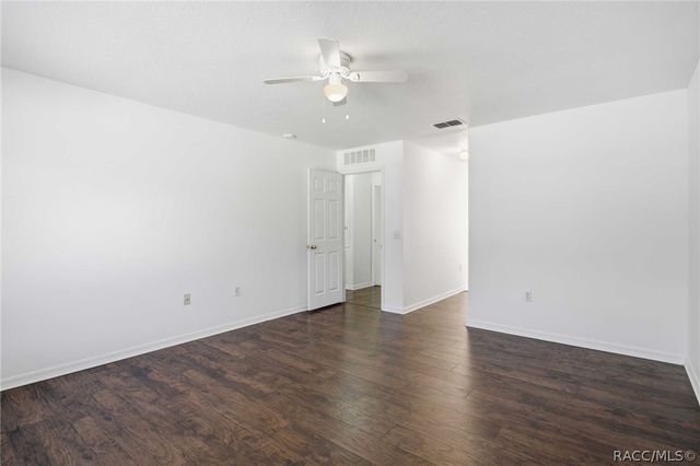 3975 W Wilburton Drive, Citrus Springs, FL 34433