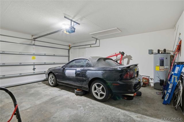 3975 W Wilburton Drive, Citrus Springs, FL 34433