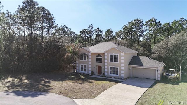 3975 W Wilburton Drive, Citrus Springs, FL 34433