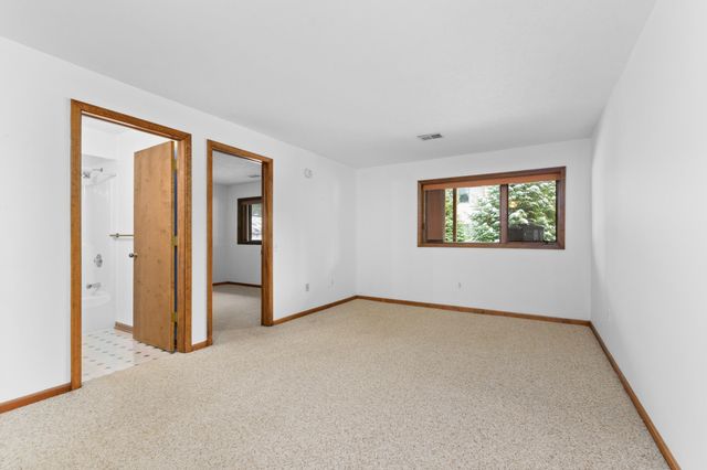 4683 Rockvalley Drive Ne 2, Plainfield Twp, MI 49525