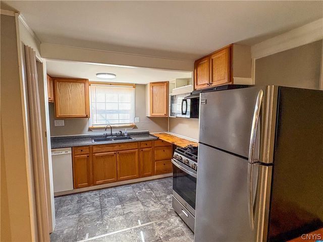 136 Concord Drive, Utica, NY 13502