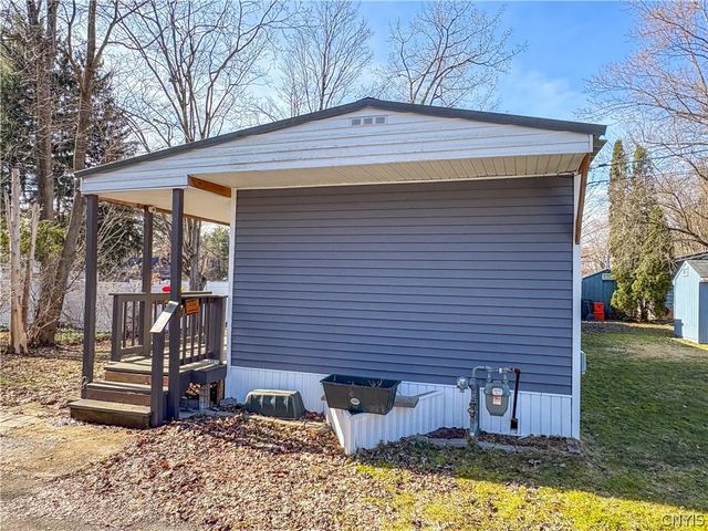 136 Concord Drive, Utica, NY 13502