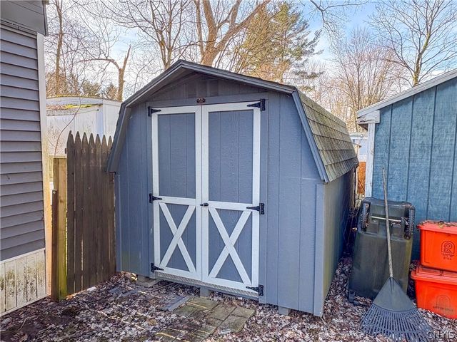 136 Concord Drive, Utica, NY 13502