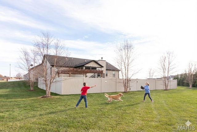 1151 Illiniwek Drive, Mascoutah, IL 62258