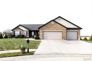 1151 Illiniwek Drive, Mascoutah, IL 62258