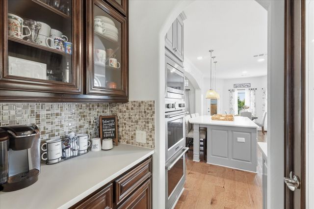 2106 Venice Drive, Corinth, TX 76210