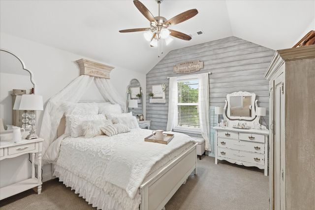 2106 Venice Drive, Corinth, TX 76210