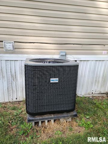 4427 HARVEY Street, Coello, IL 62825