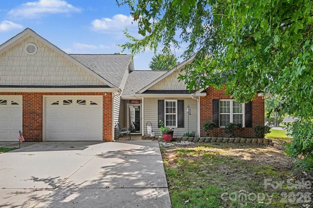 219 Edinburgh Court, Mount Holly, NC 28120