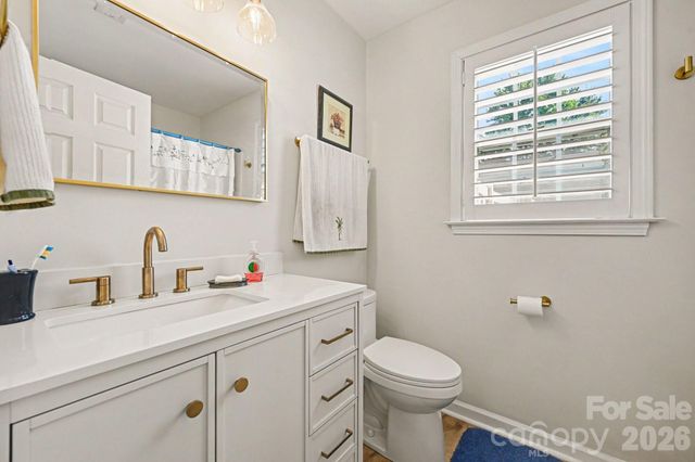 219 Edinburgh Court, Mount Holly, NC 28120
