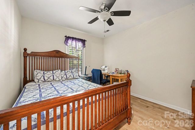 219 Edinburgh Court, Mount Holly, NC 28120