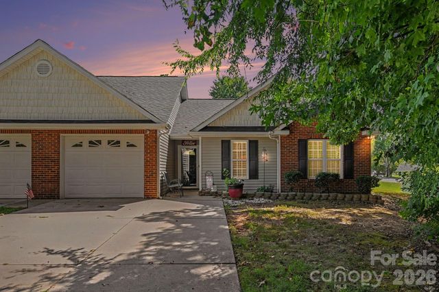 219 Edinburgh Court, Mount Holly, NC 28120