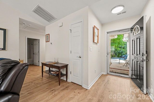 219 Edinburgh Court, Mount Holly, NC 28120