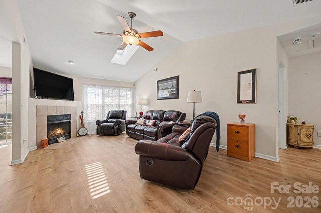 219 Edinburgh Court, Mount Holly, NC 28120