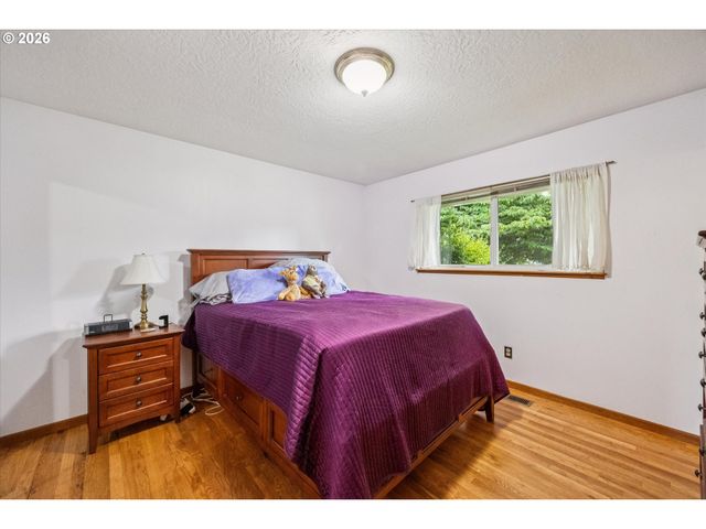 9285 Sw WHITFORD Ln, Portland, OR 97223