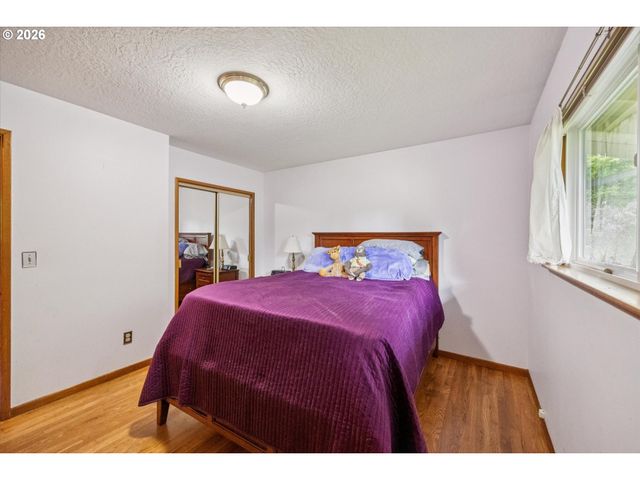 9285 Sw WHITFORD Ln, Portland, OR 97223
