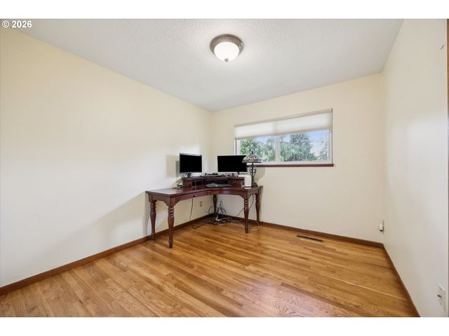 9285 Sw WHITFORD Ln, Portland, OR 97223