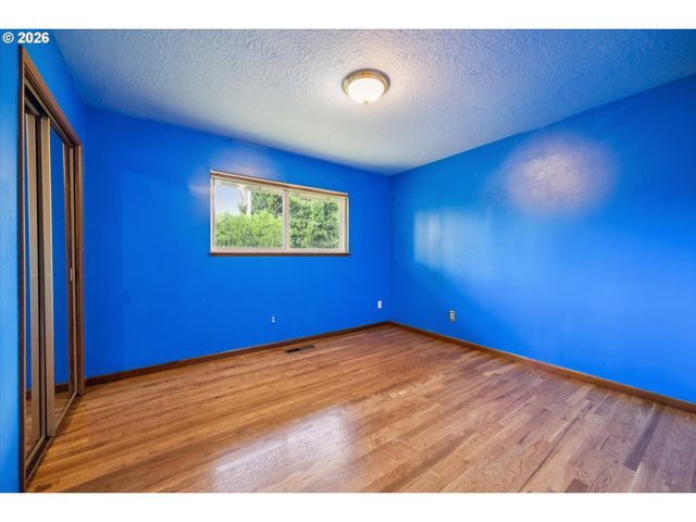 9285 Sw WHITFORD Ln, Portland, OR 97223