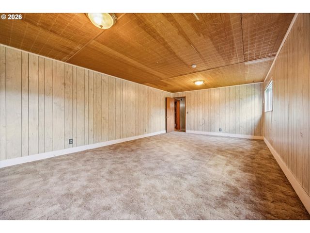 9285 Sw WHITFORD Ln, Portland, OR 97223