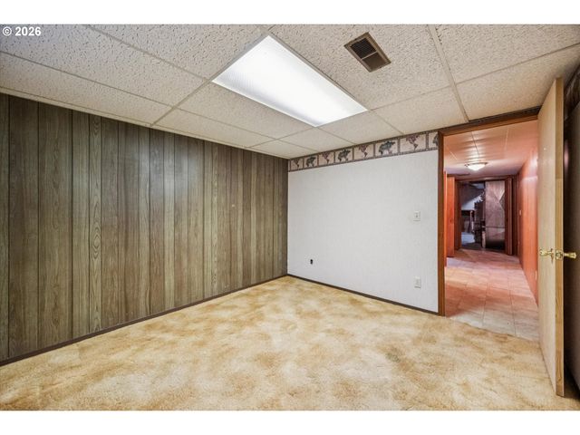 9285 Sw WHITFORD Ln, Portland, OR 97223