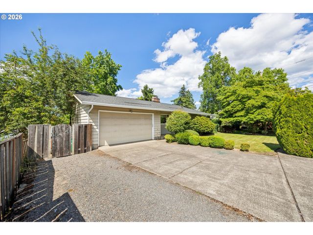 9285 Sw WHITFORD Ln, Portland, OR 97223