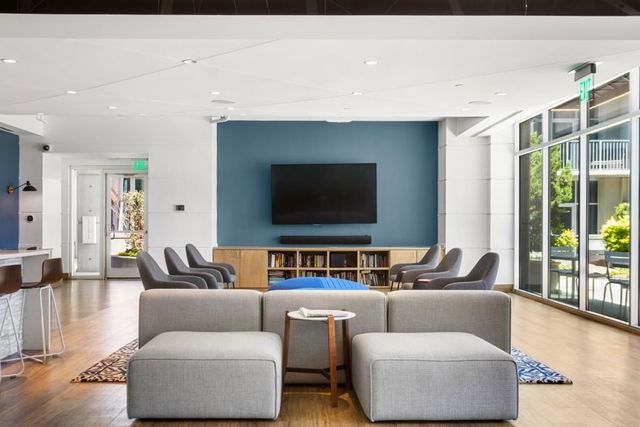 923 Peachtree Street NE 2035, Atlanta, GA 30309