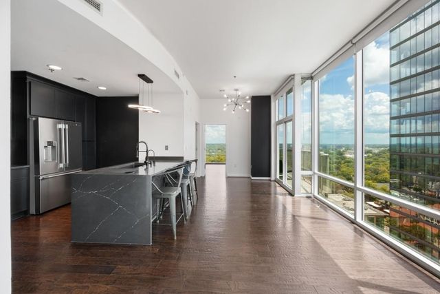923 Peachtree Street NE 2035, Atlanta, GA 30309
