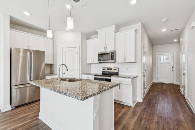 1749 Tahoma Dr, Lebanon, TN 37087