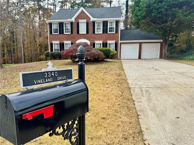 3340 Vineland SW Drive, Marietta, GA 30008