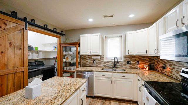 1523 24TH Avenue, Council Bluffs, IA 51501