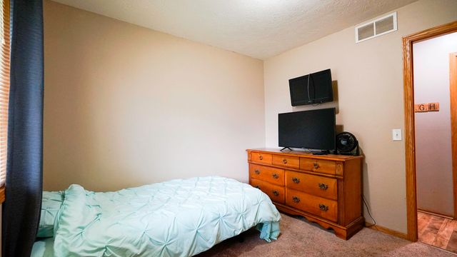 1523 24TH Avenue, Council Bluffs, IA 51501