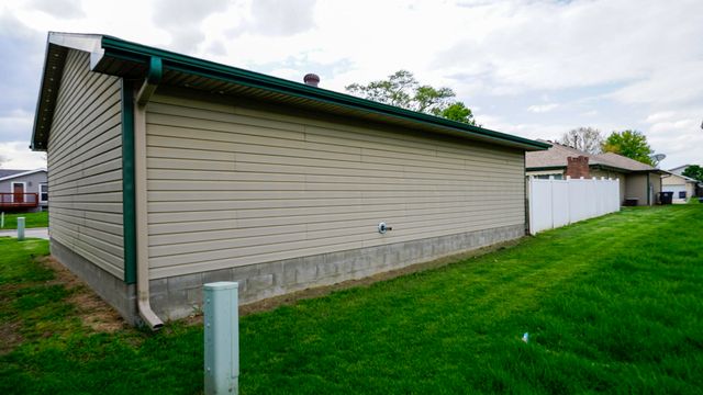 1523 24TH Avenue, Council Bluffs, IA 51501