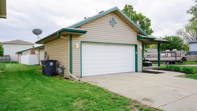 1523 24TH Avenue, Council Bluffs, IA 51501