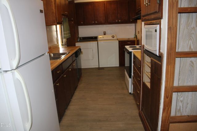 262 Heath Road, Four Oaks, NC 27524