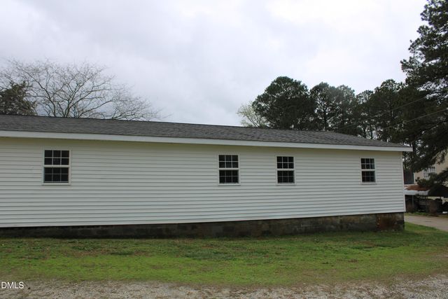 262 Heath Road, Four Oaks, NC 27524