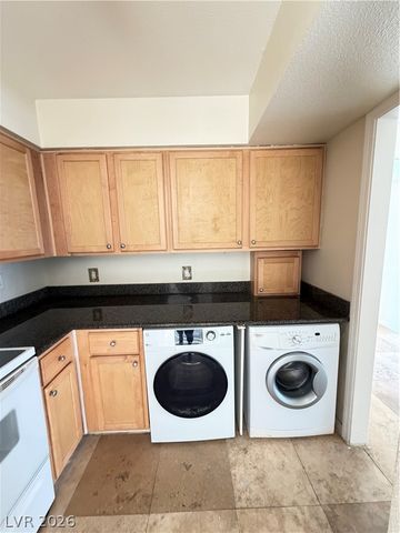 778 Oakmont Avenue 309, Las Vegas, NV 89109