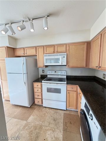 778 Oakmont Avenue 309, Las Vegas, NV 89109