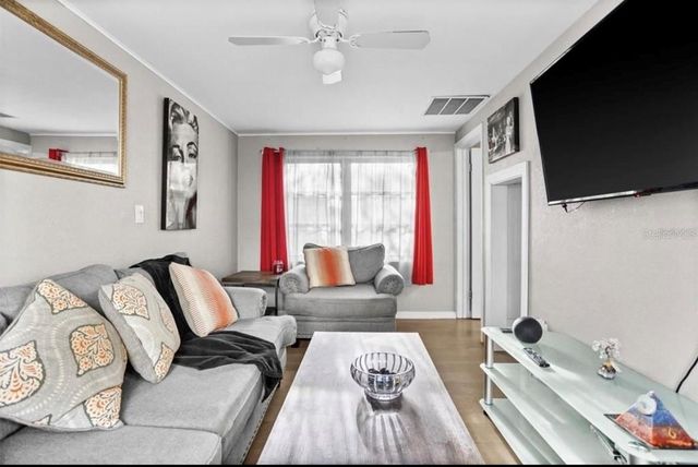 5005 9TH AVENUE S, Gulfport, FL 33707