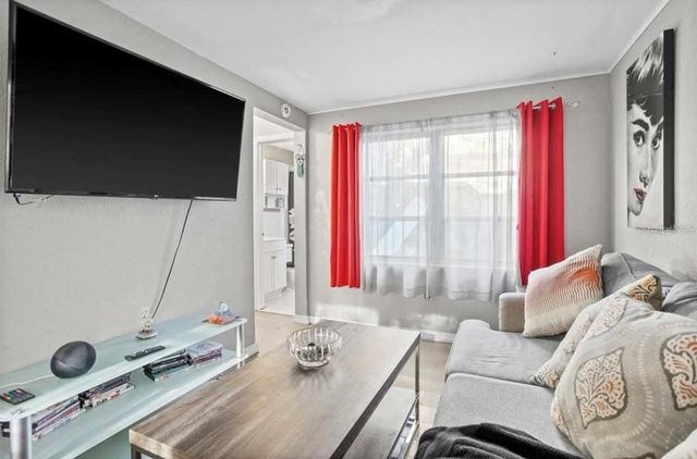 5005 9TH AVENUE S, Gulfport, FL 33707