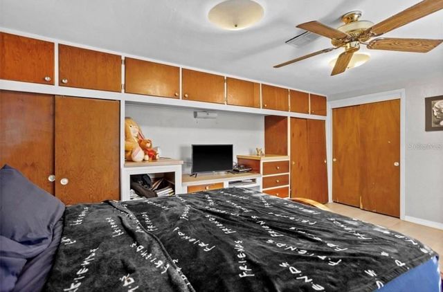 5005 9TH AVENUE S, Gulfport, FL 33707