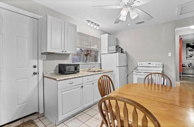 5005 9TH AVENUE S, Gulfport, FL 33707