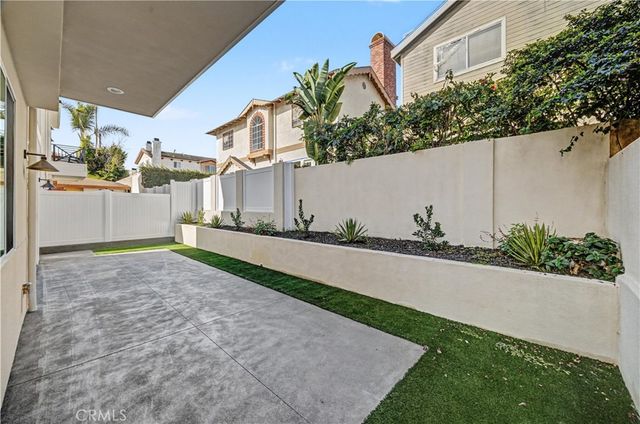 2205 Marshalfield B, Redondo Beach, CA 90278