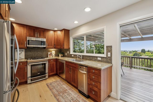 4075 Norton Ave, Oakland, CA 94602