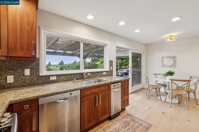 4075 Norton Ave, Oakland, CA 94602