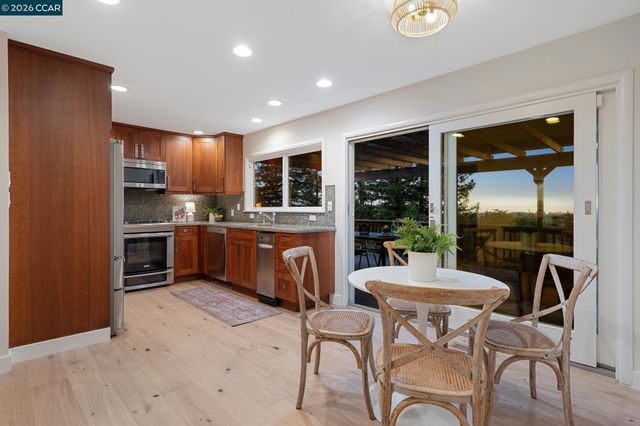 4075 Norton Ave, Oakland, CA 94602