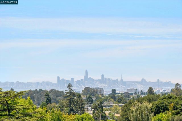 4075 Norton Ave, Oakland, CA 94602