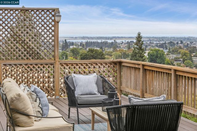 4075 Norton Ave, Oakland, CA 94602