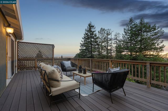 4075 Norton Ave, Oakland, CA 94602