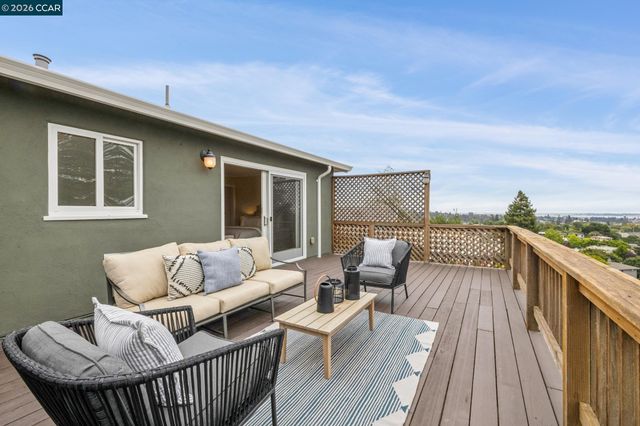 4075 Norton Ave, Oakland, CA 94602