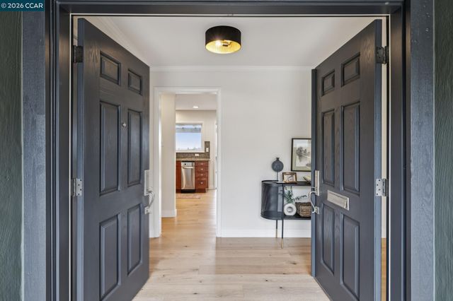 4075 Norton Ave, Oakland, CA 94602